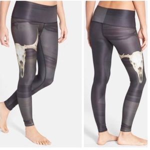 Skull yoga pants